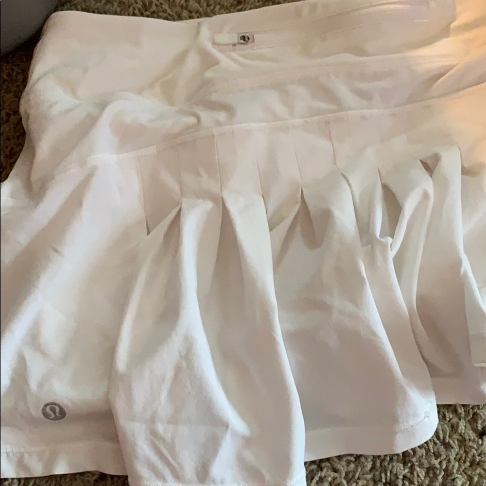 White lululemon skort